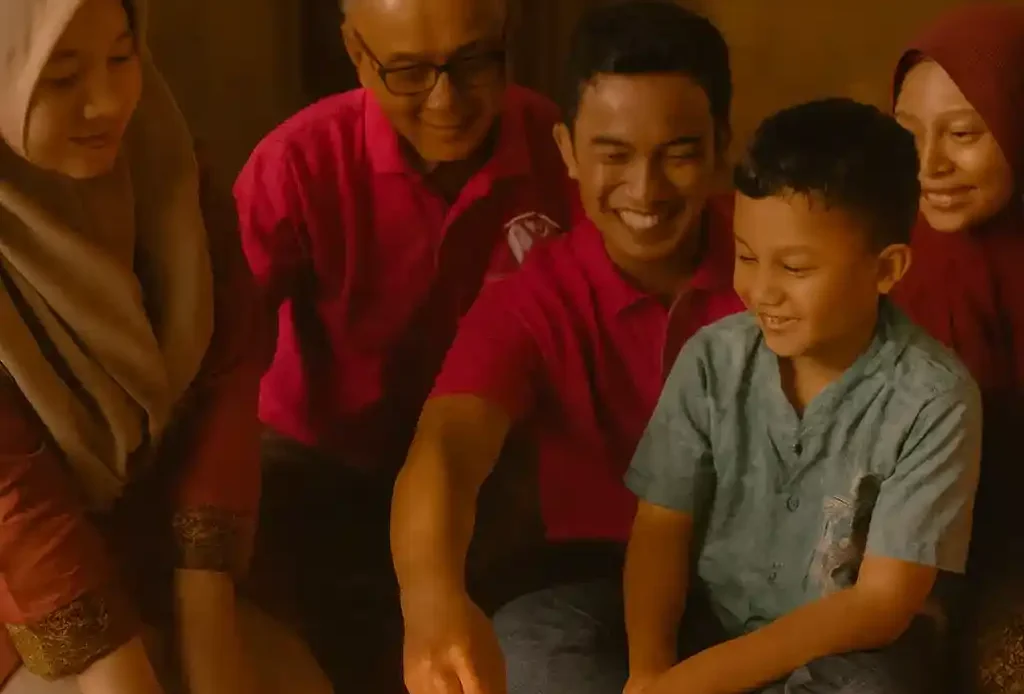 Tradisi Ngobeng